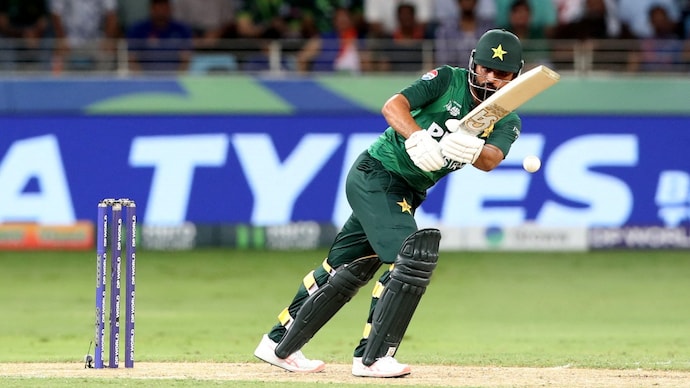After PSL ball-tampering scandal, Fakhar Zaman addresses T20I retirement rumours (Reuters Photo) Fakhar Zaman