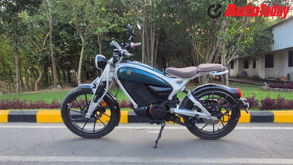 Flying Flea C6 is not chasing numbers and that's the point