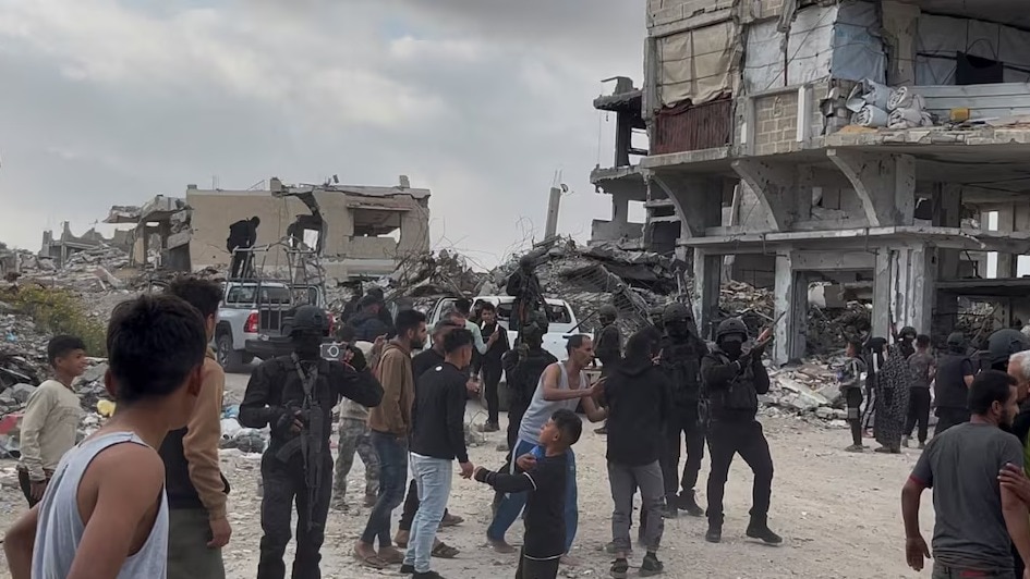 2 dead in Gaza strikes amid ceasefire, Hamas clashes with Israeli-backed militia