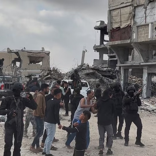 2 dead in Gaza strikes amid ceasefire, Hamas clashes with Israeli-backed militia