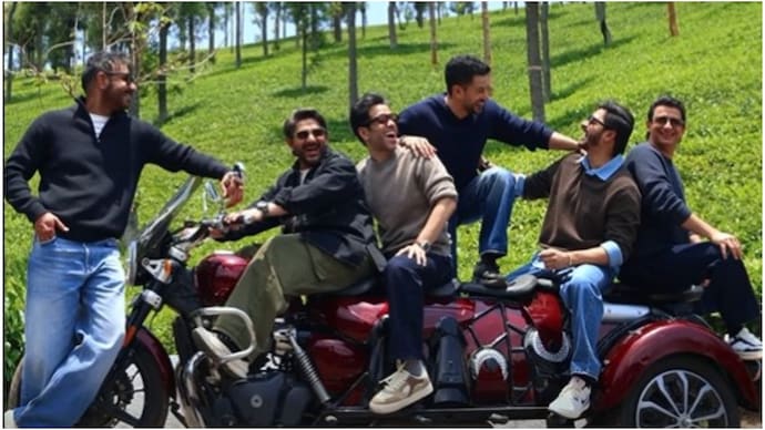 Golmaal 5 team wraps up Ooty schedule (Credits: Instagram/Ajay Devgan) Golmaal 5 team completes Ooty schedule