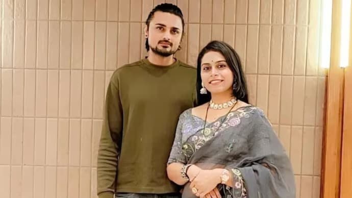 The parents of the victim girls, Vimal Prajapati and Shivani Prajapati, are presently under treatment. Gujarat dosa-related death case