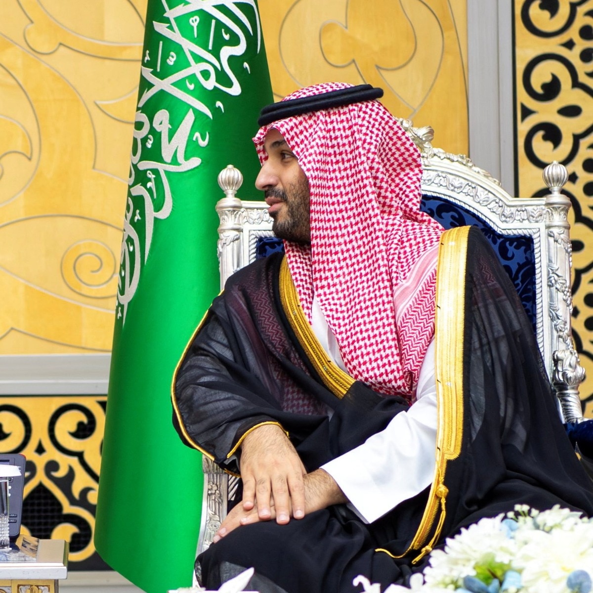 Gulf nations weigh entering Iran war at high-stakes Saudi meet