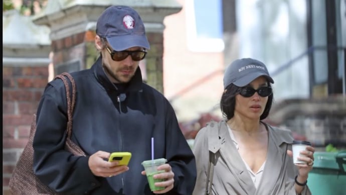 Harry Styles and Zoe Kravitz sparks engagement buzz. (Photo Credit: X/ @poxelse) Harry Styles, Zoe Kravitz