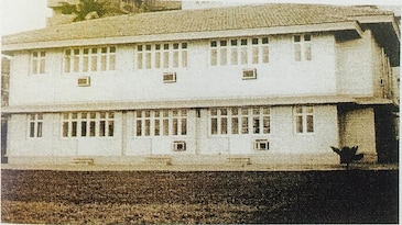 In 1960 Bombay, Germans built city's first international school In 1960 Bombay, Germans built city's first international school