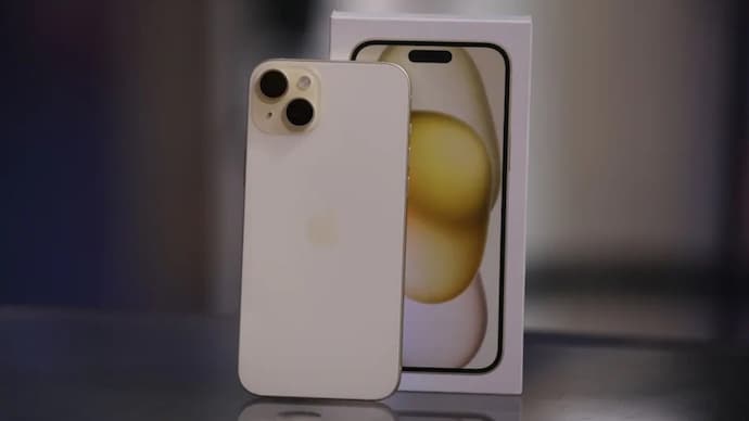 Vijay Sales is currently hosting its Apple Days Sale with impressive offers on iPhone 15. (Photo: ITG) Two years ago, Apple launched the iPhone 15 for Rs 79,900.. (Photo: ITG)