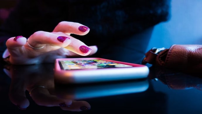 iPhone loyalty reportedly increased drastically. (File Photo: Unsplash) iPhone danger