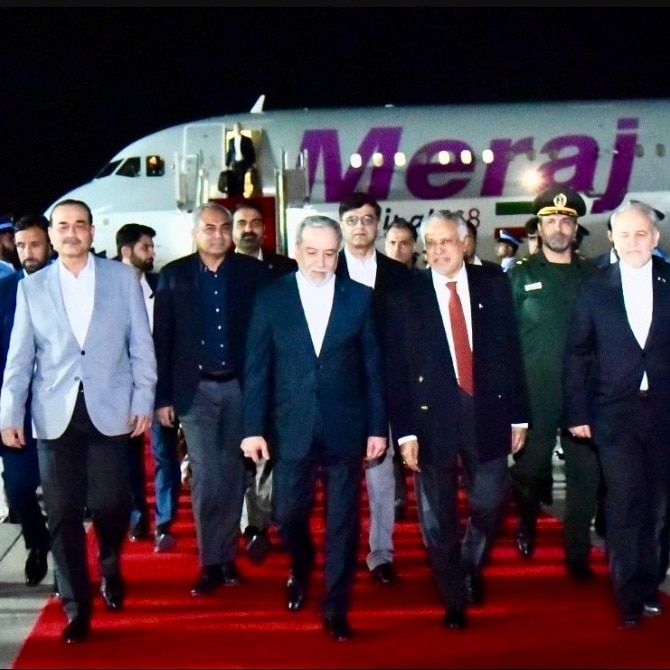 Iran's Abbas Araghchi arrives in Islamabad, signals possible restart of US talks