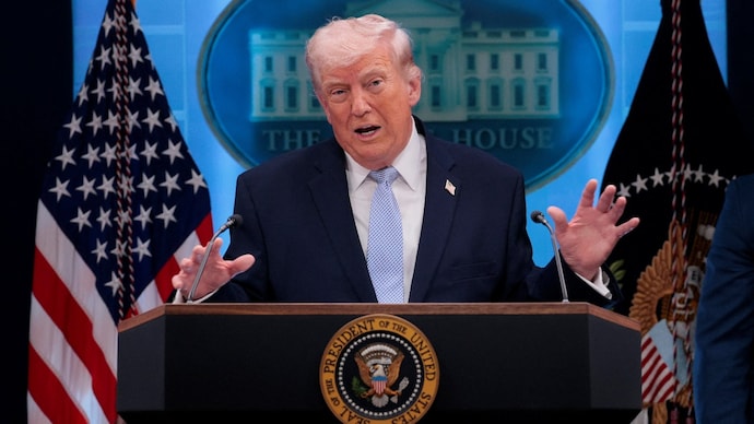 U.S. President Donald Trump holds a press conference in the James S. Brady Press Briefing Room at the White House in Washington, D.C., U.S., April 6, 2026. REUTERS/Evan Vucci