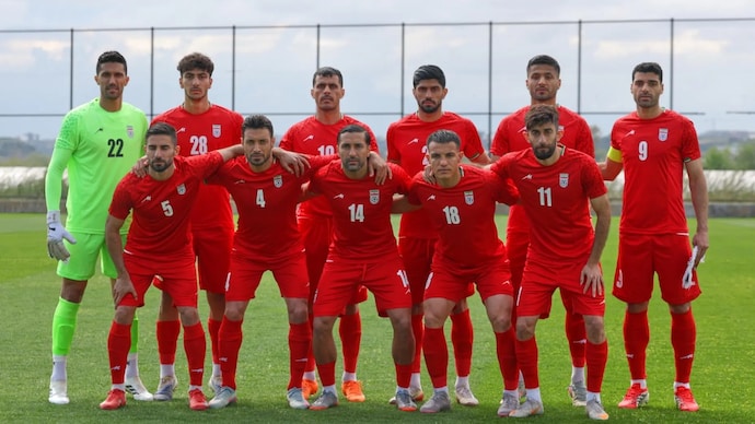 Iran's players pose ahead of a friendly match with Costa Rica on March 31. (Photo: AP) Iran's players pose ahead of a friendly match with Costa Rica on March 31. (Photo: AP)