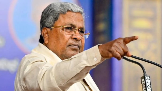 Is Siddaramaiah’s control over CMO weakening? Find out (Photo-PTI) karnatka cm Siddaramaiah Sacks Nazir Ahmed Anti Party Activities