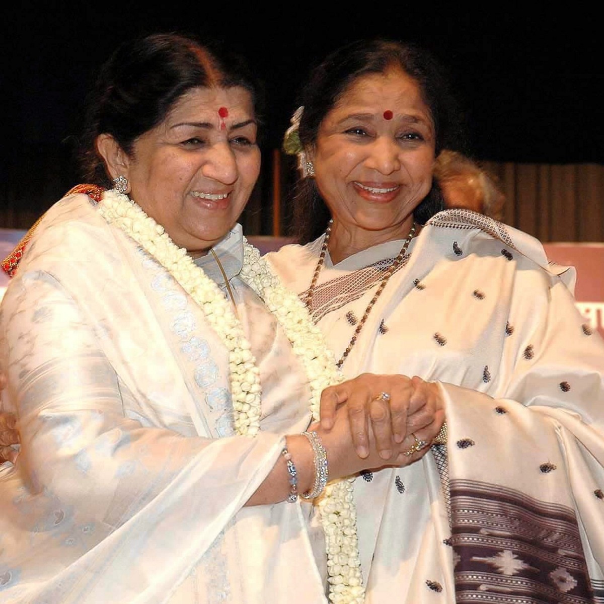 Tribute to Asha Bhosle, Lata Mangeshkar: Family plans 1000-bed mega hospital