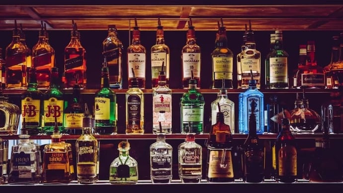 Karnataka is going to see major changes to its existing liquor policy. (Image for representation) Liquor