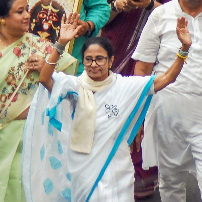 As Kejriwal, Tejashwi rally behind Mamata, why Congress must read between the lines