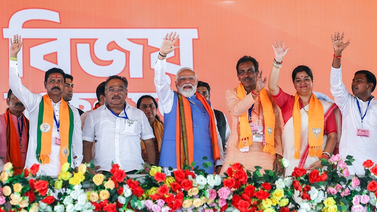 Can BJP's 'carpet bombing' campaign shift Bengal's electoral mood?