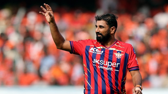 Mohammed Shami wrecks SRH in Hyderabad. (Reuters Photo) Mohammed Shami