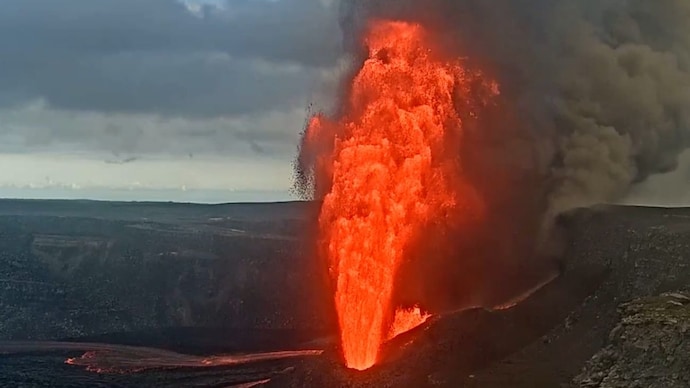 Molten lava fountains erupt from the north vent of Kilauea’s Halemaʻumaʻu crater in a stunning display of geological force. (Photo: X/@Interior) Molten lava fountains erupt from the north vent of Kilauea’s Halemaʻumaʻu crater in a stunning display of geological force. (Photo: X/@Interior)