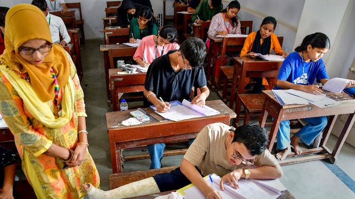 The Chhattisgarh Board has declared the 2026 Class 10 and Class 12 results on its official websites. Mumbai: Students write a Maharashtra Boards HSC exam at an examination centre at Nagpada, in Mumbai, Wednesday, Feb. 21, 2024. (PTI Photo) (PTI02_21_2024_000132B)