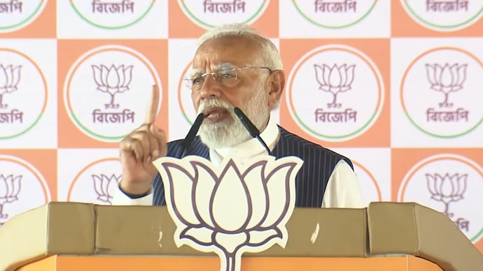 Narendra Modi addresses rally in Dum Dum Narendra Modi addresses rally in Dum Dum