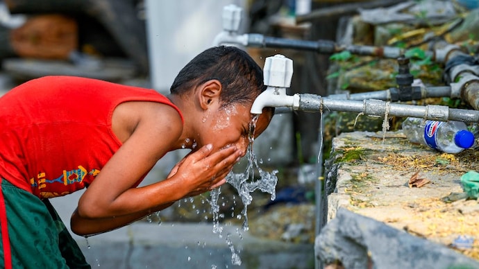 The most frequently reported symptoms include dehydration, headache, fatigue, dizziness, vomiting or nausea, mild fever