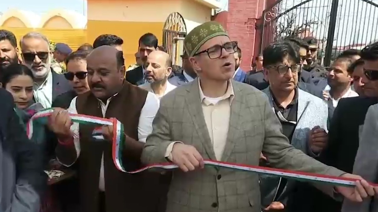 Omar Abdullah refuses to cut a Tricolour ribbon during an inaugural ceremony