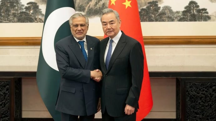 Reuters) In recent years, Asif Ali Zardari and other Pakistani officials have also visited China many times.