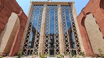 Rs 289 crore, 25 acres, 15 students: Inside India's 'ghost campus' Rs 289 crore, 25 acres, 15 students: Inside India's 'ghost campus'