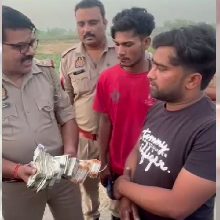 Cash rain on UP highway? Rs 4 lakh found scattered in Shamli, passersby alert cops
