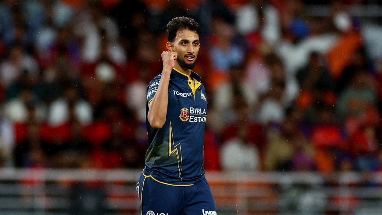 IPL 2026 Play of the Day: Prasidh Krishna's skiddy burst jolts PBKS in Mullanpur