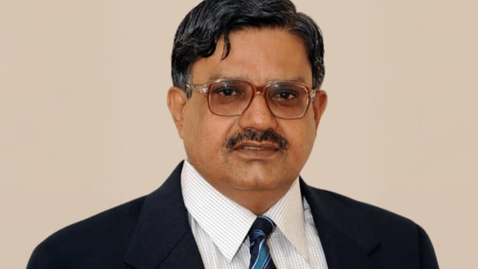 V Nagaraj claimed he was the only Vice Chancellor in the country with the “courage” to speak on dress codes, asserting that his statements were “taken out of context.” Prof