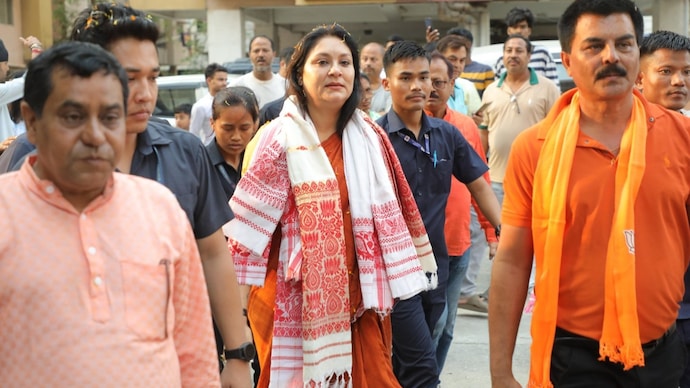 @rinikibsharma/X) Riniki Bhuyan Sharma