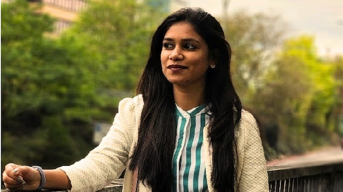 LinkedIn) Sai Keerthana Sirperambaduru