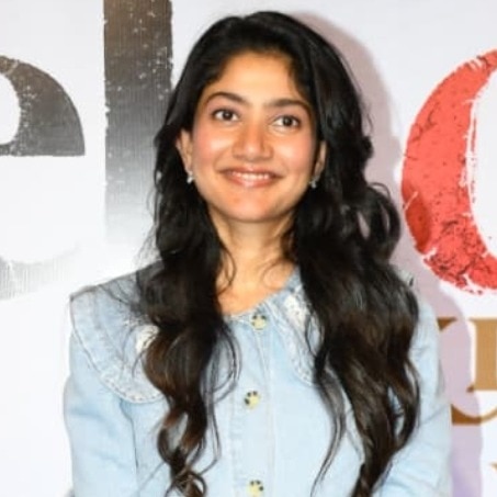 Sai Pallavi gets emotional at Ek Din event, apologises for poor Hindi