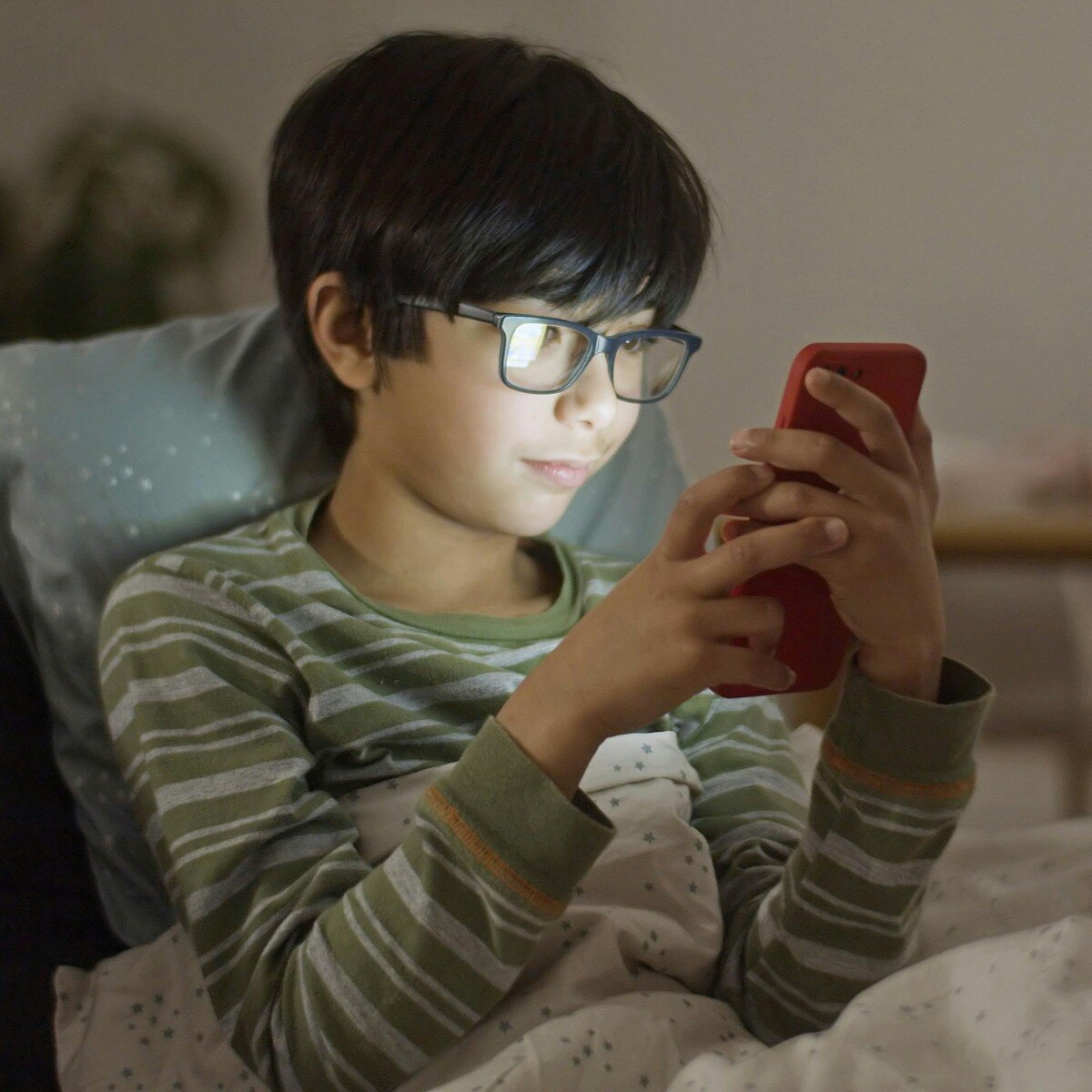Screen time and kids: Viral MRI claim sparks debate on brain development