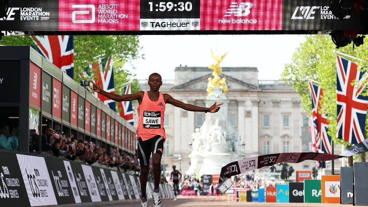 Sebastian Sawe became the first human to run a sanctioned marathon in under two hours (Reuters Photo) Sebastian Sawe in London marathon
