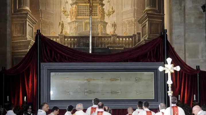 Jesus Christ burial cloth has Indian links; Shroud of Turin's mystery takes new turn