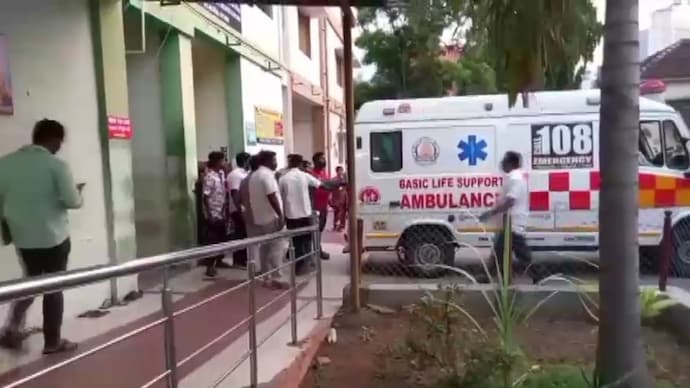 The bus was carrying 13 tourists from Kerala’s Perinthalmanna. (Photo: India Today) tamil nadu salem coimbatore accident tourists kerala die