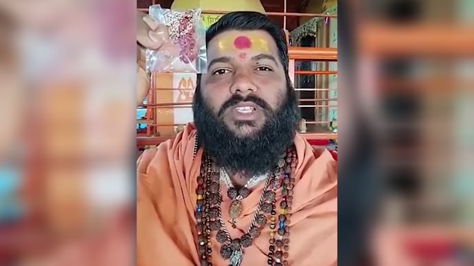 The accused, identified as Maheshgiri Baba, also known as Mahesh Dilip Kakde, allegedly took the survivor to a lodge and sexually assaulted her. The accused, identified as Maheshgiri Baba, also known as Mahesh Dilip Kakde, allegedly took the survivor to a lodge and sexually assaulted her.