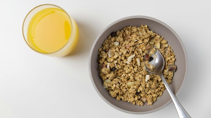 Oats cut cholesterol in two days, says study
