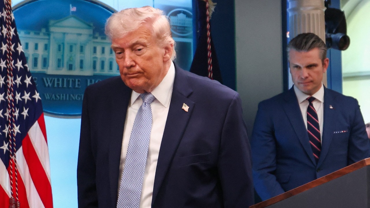 US court questions legality of Trump's 10% global tariffs over deficit rationale