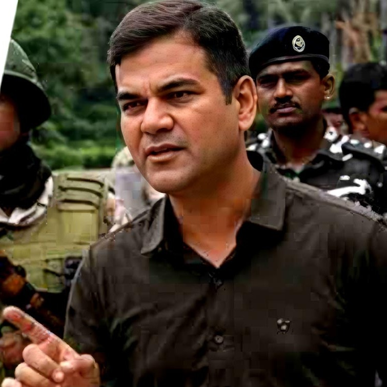 Viral video showed Uttar Pradesh-cadre IPS officer Ajay Pal Sharma, deployed as an Election Commission observer, visiting the residence of Trinamool Congress candidate Jahangir Khan late on Monday.