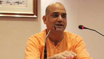 IITian turned monk: Meet Shreesh Jadhav who walked away from a million-dollar career IITian turned monk: Meet Shreesh Jadhav who walked away from a million-dollar career