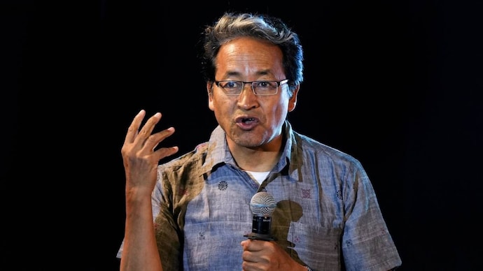 Sonam Wangchuk calls himself 'honorary cockroach', urges govt to hear voices of youth. (File photo: ITG) sonam wangchuk