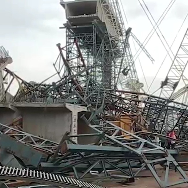 6 workers killed after under-construction bridge collapses in UP during storm
