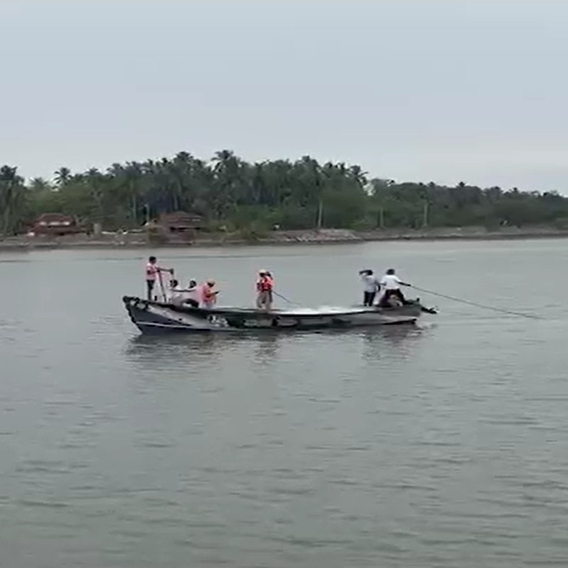 8 of family drown while collecting mussels in Karnataka river