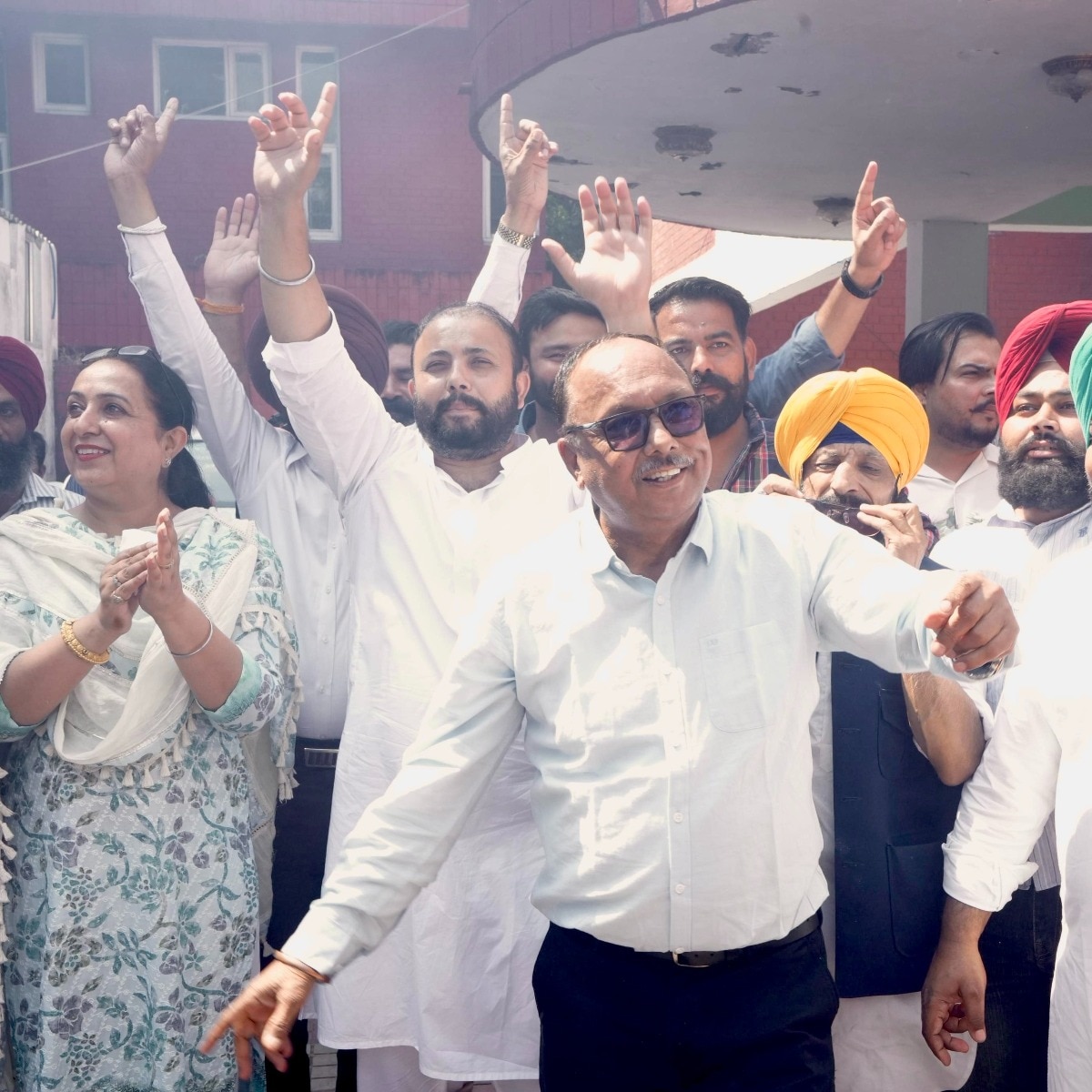 AAP sweeps Punjab civic polls, BJP, Congress take key municipal corporations