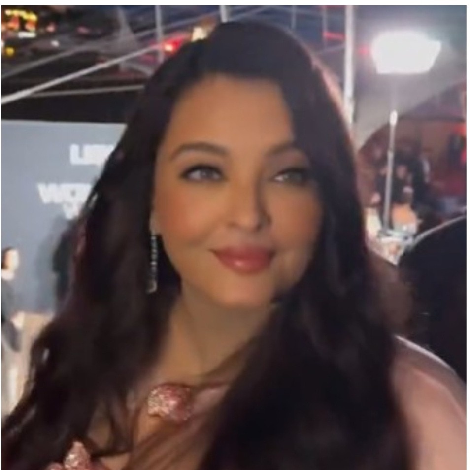 Aaradhya watches Aishwarya's global frenzy at Cannes in viral mother-daughter moment