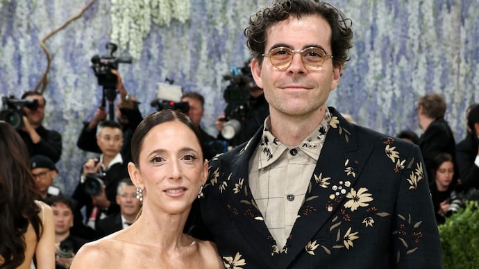 Adam Mosseri and his wife, Monica Mosseri, at the 2026 Met Gala | Photo: AFP Adam Mosseri and his wife, Monica Mosseri, at the 2026 Met Gala | Photo: AFP