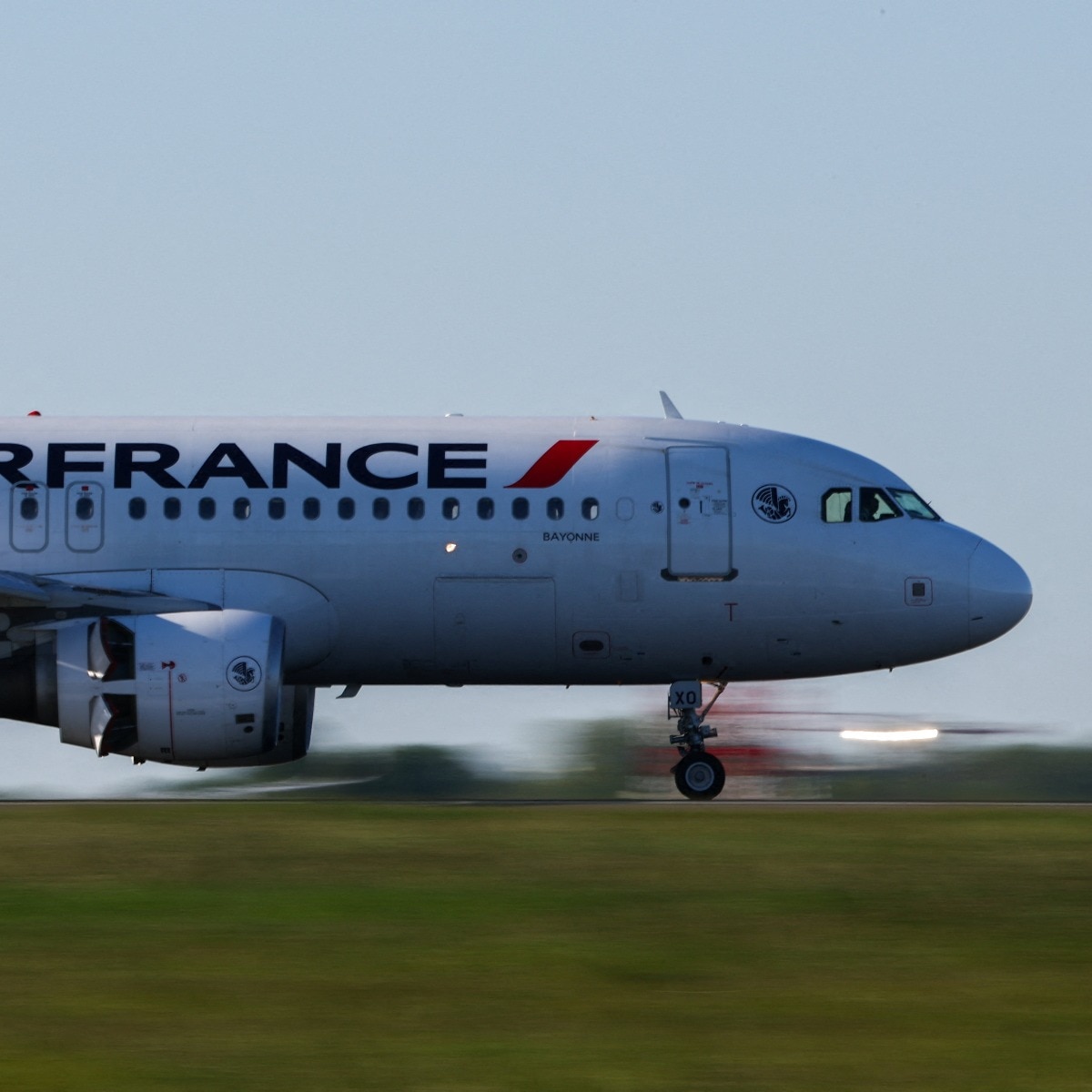 US-bound flight diverted to Canada after person from Ebola-hit region boarded plane