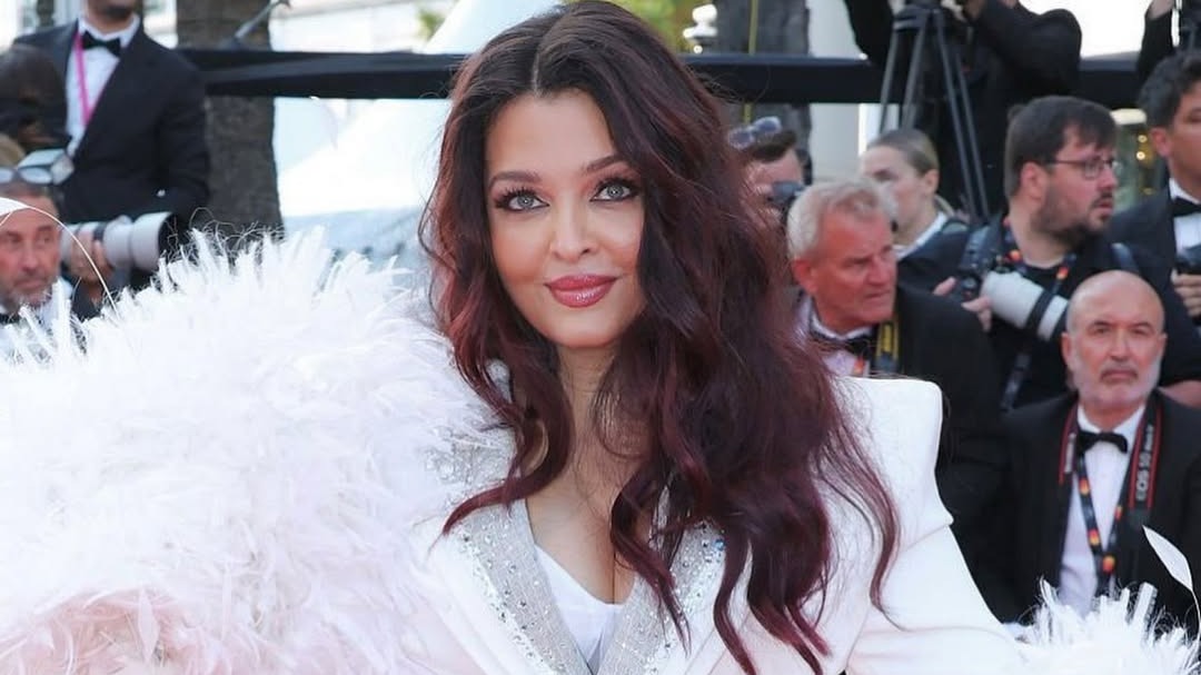 Aishwarya Rai channels a modern-day swan queen in dramatic white suit at  Cannes - India Today